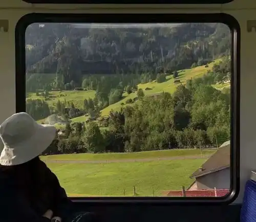 正月ins风背景原宿风绿色