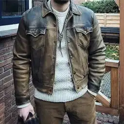 男生冬季穿出硬汉有型的风格,除了西装大衣就要选择工装风