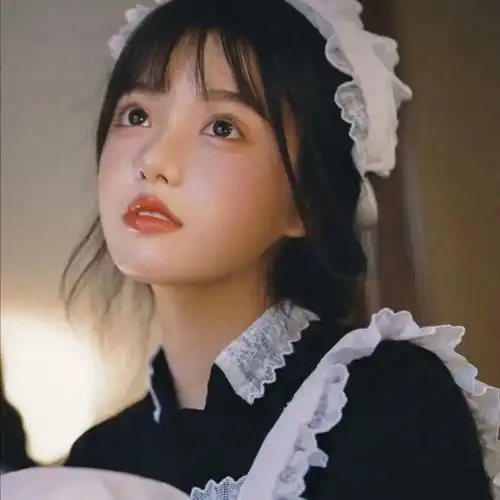 女生头像故事的开头总是极具温柔