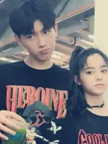 程潇男闺蜜王一博,欧阳娜娜男闺蜜陈飞宇,看到蒋依依男闺蜜我酸了