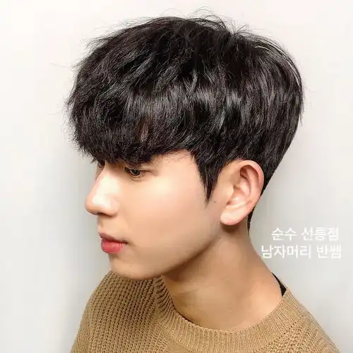 年底最火男发一大波,帅气有型真精神,适合大多数年龄段的男士