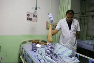 12岁安徽男孩脊柱畸形十年,终于在这挺直了腰