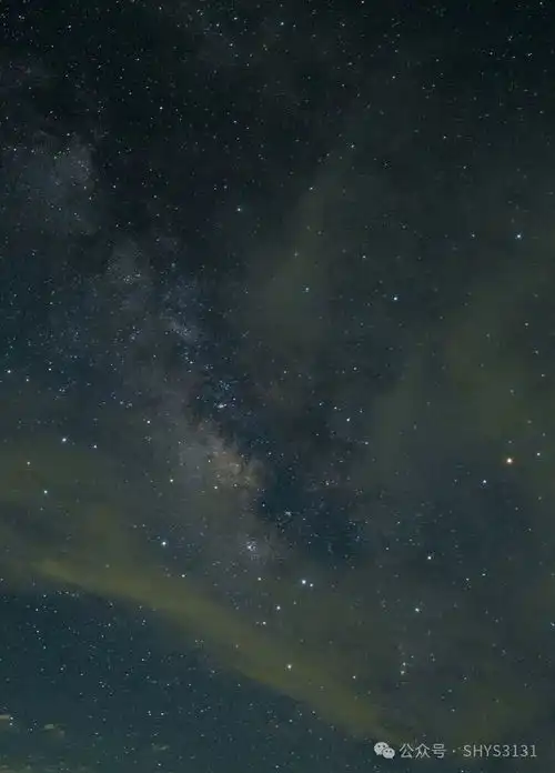 太子尖观星我们都生活在阴沟里,但仍有人在样望星空