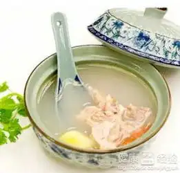 脚骨折了吃什么