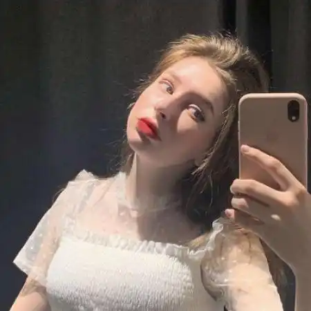 qq欧美女生头像有些话话都藏在眼泪里