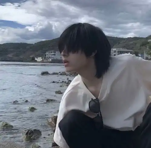 关关难过关关过长路漫漫易灿灿男头