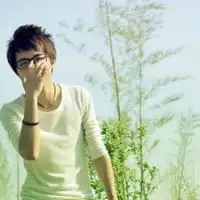 帅气男生扣扣头像大全静默的年华热闹的花开