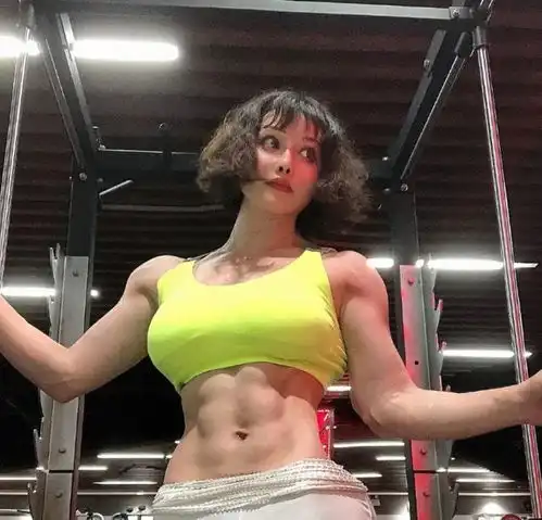 当女人练出肌肉,还有男人什么事儿