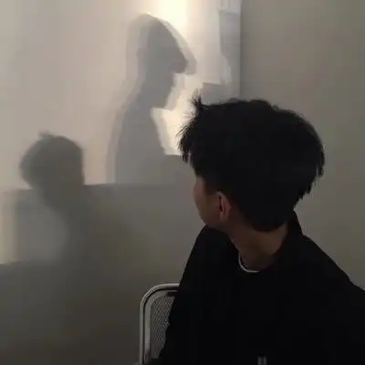 满眼都是心酸的qq空间动态