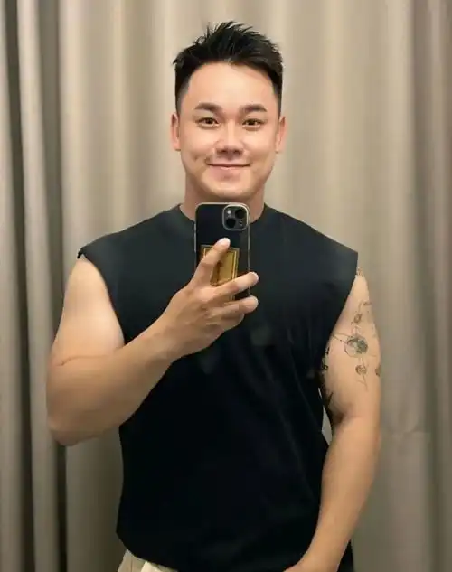 40岁男人别乱剪发型了这3款造型硬朗帅气,尽显型男魅力