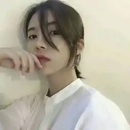 你很爱我然后迫不及待的爱别人帅气甜蜜情侣头像