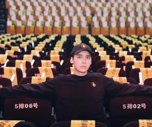 李易峰挑战校服特效,本以为会特别丑,结果意外帅成校草