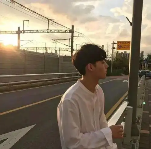 个性背影萌宝炫酷头像