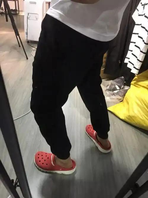 天色变冷请入手束脚之王男女同款梭织弹力面料刀割立体版型休闲裤