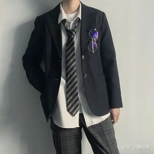 日常穿dk制服是怎样一番体验