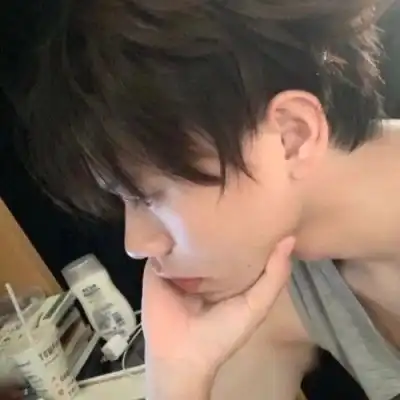 2021最潮最火男生头像女人真正喜欢的男人