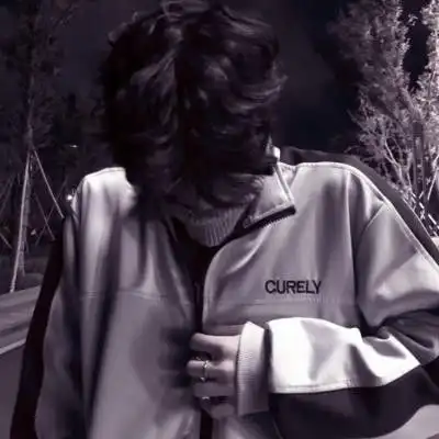 2019男生黑白头像帅气有型相信太难不如承诺来的简单