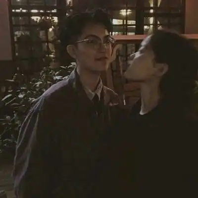 情侣之间最撩人的情话,没有爱字,却满满是爱意