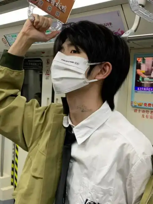 男生优质头像国产峰峰系列