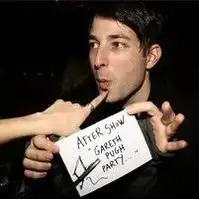 求一对qq情侣头像