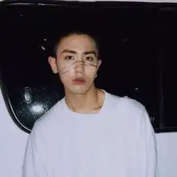 头像有些人出现在你生命里,就是为了告诉你,你真好骗