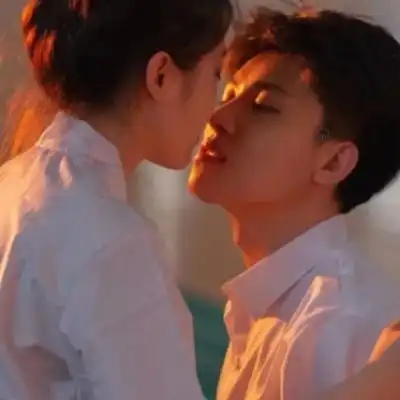 格调高不泛滥不明显的情头拿捏好的分寸和距离都丢掉好想你