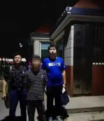自投罗网男子赌博欠百万巨债抢劫单身女22小时被抓