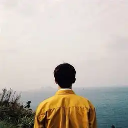 超酷男生时尚背影头像我是个从头到位都很帅的男人