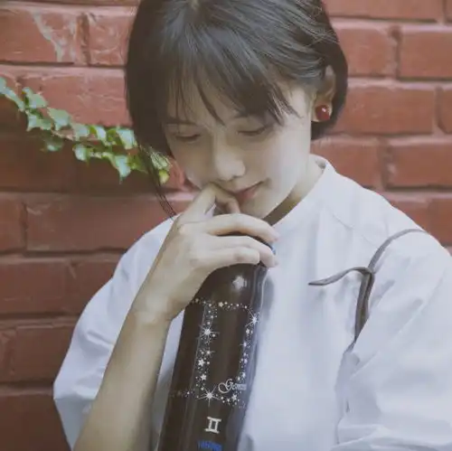 女生头像丨人生就是,需要的人得不到,得到的人又不需要