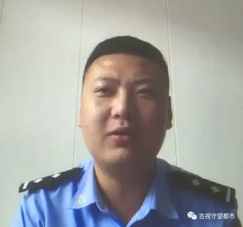 酒后撒泼疯狂踹门禁,俩男子被刑拘