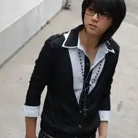 男孩子今年流行穿什么衣服