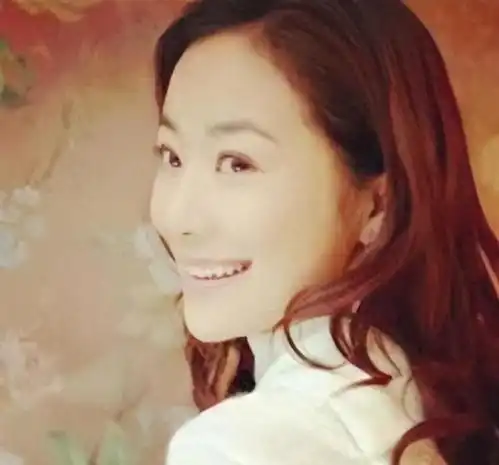 妻子每回送娃上课回来都洗过澡,丈夫暗中生疑一路尾随终撞破