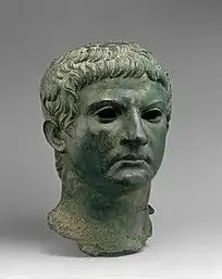 青铜中年男人头像人物雕像下载3064161