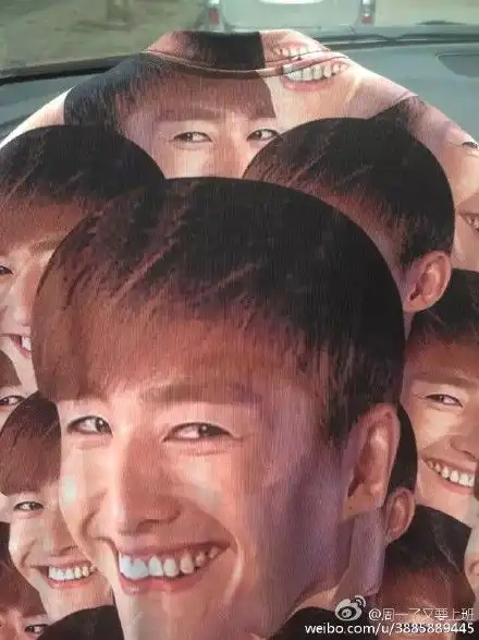 大张伟穿千玺头像t恤张翰网上也有我的