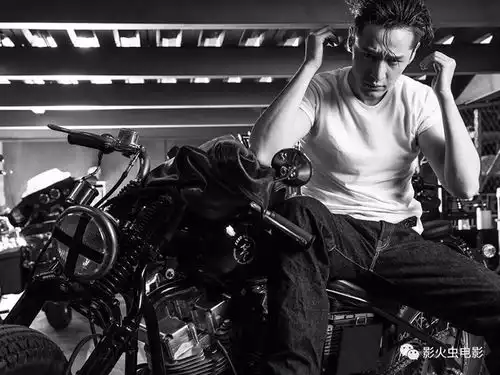 这颜值,肯定能撬走祖峰的女友啊