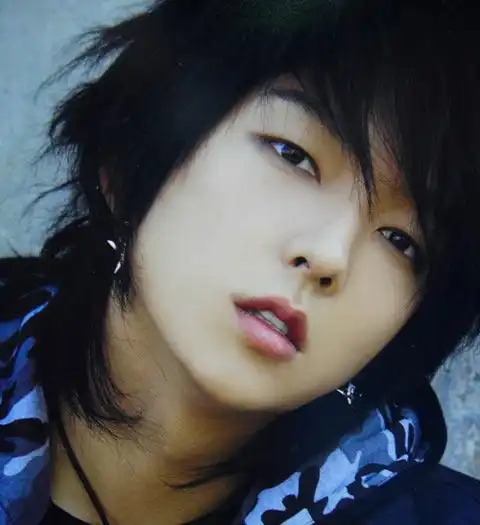 38岁的李准基,因恶之花再次走红,但他背后辛酸故事谁又知道