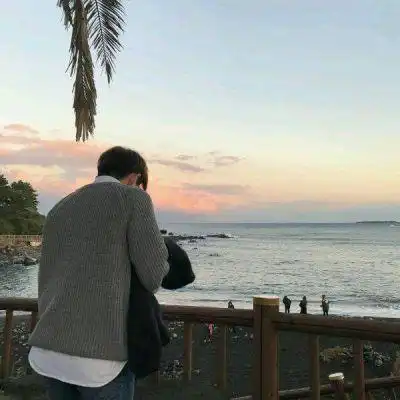 文艺范儿头像男背影经典大气