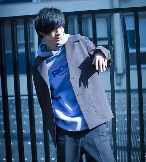 男版小松菜奈,丧帅厌世脸男生