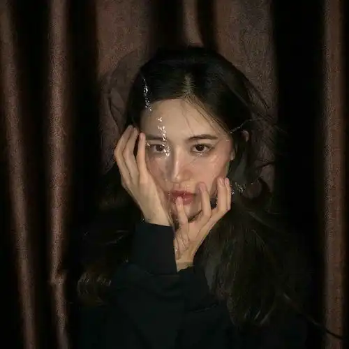 很有意境的女生头像