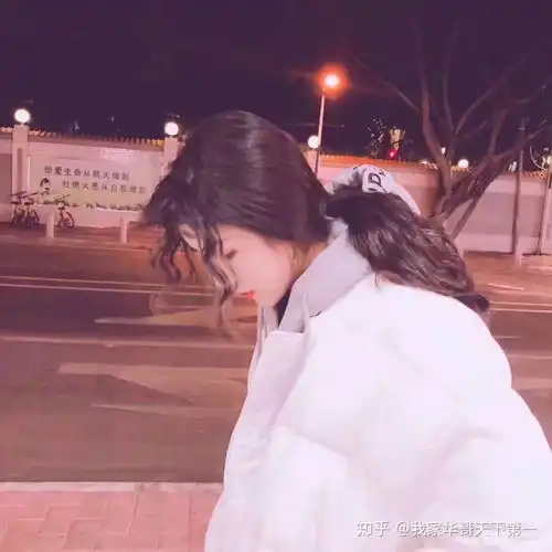 有哪些第一眼看就被印象深刻的女生头像