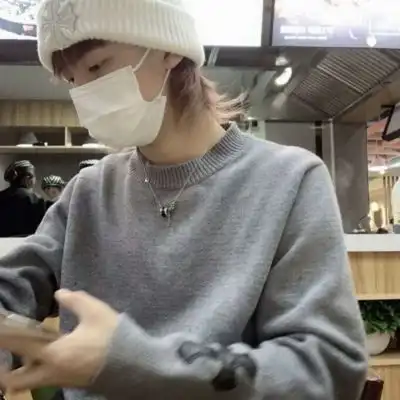 ins酷帅男生头像不知不觉已经变成了故事中的大人们