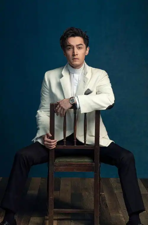 年过30的男士,多看看胡歌的穿搭,这些风格高级有男人味