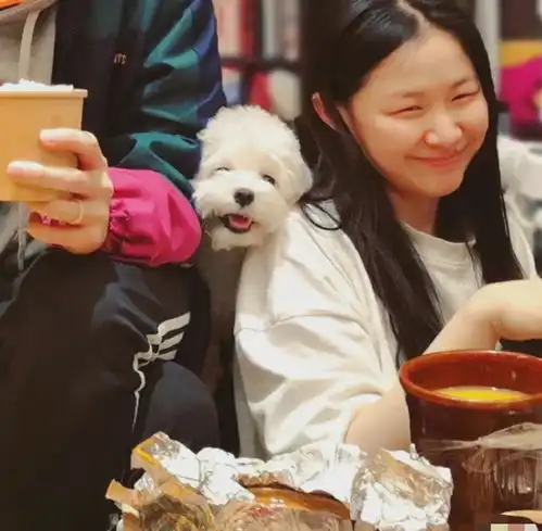 4月25日,金靖自曝大瓜