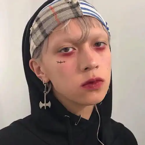 头像波浪追逐波浪寒鸭一对对