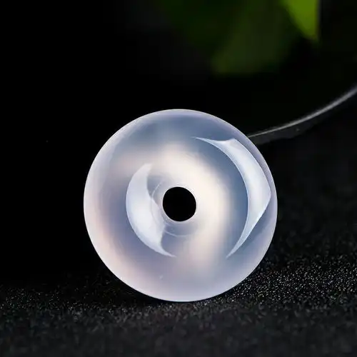 天然正品玛瑙玉髓貔貅辟邪防小人转运招财男女吊坠