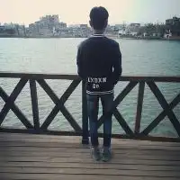 谁知道一男一女背影qq情侣头像