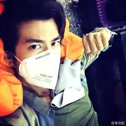 组图要健康也要美盘点雾霾天明星如何凹造型