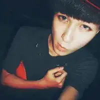 用美图秀秀怎么p弄出这种效果