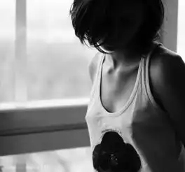 求黑白色的头像,