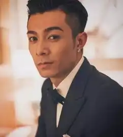 太正直展昭何家劲怒斥港独艺人周柏豪两面人真可怜